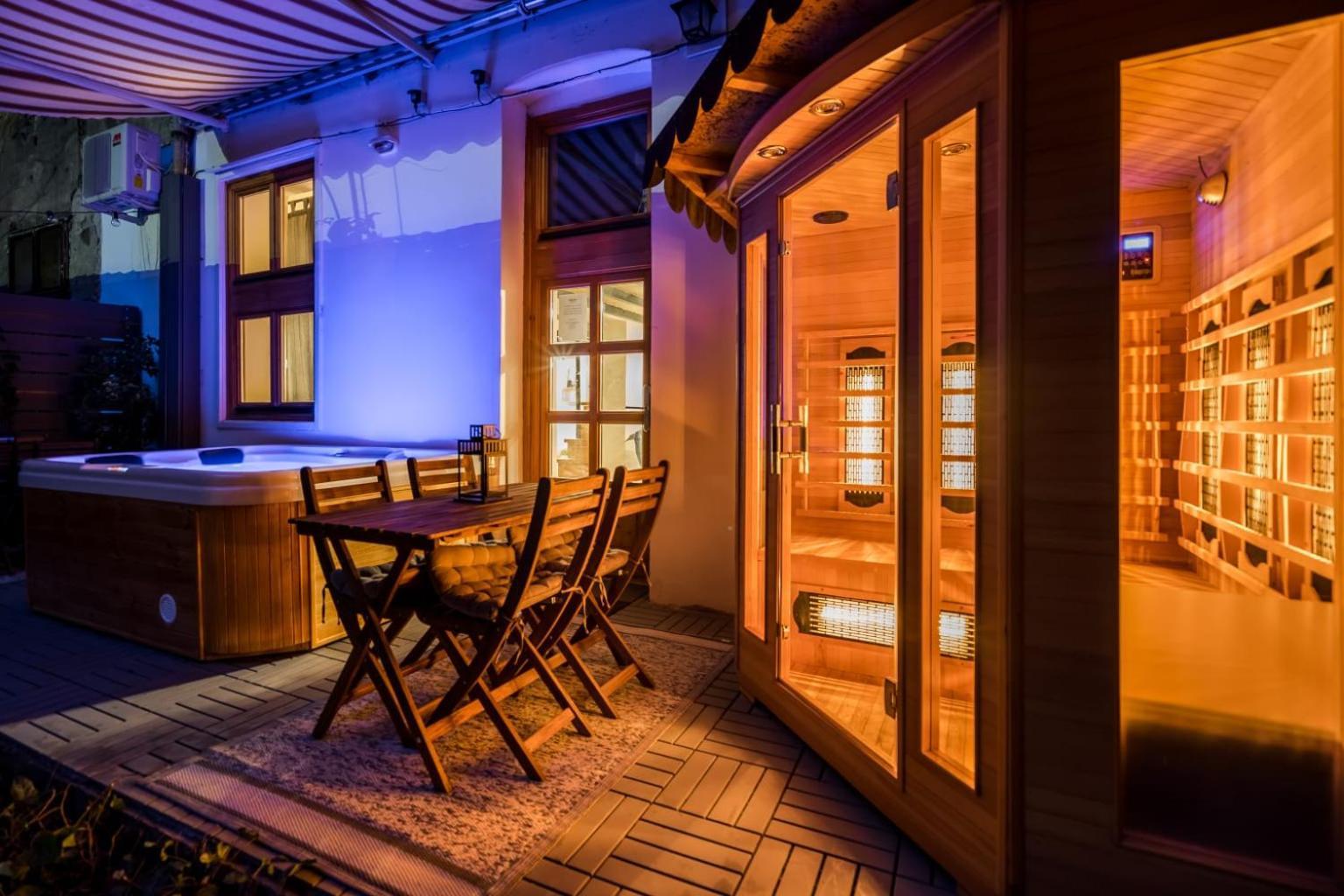Wellness Wonderland: Garden, Sauna, Jacuzzi In Cbd Budapest Exterior photo